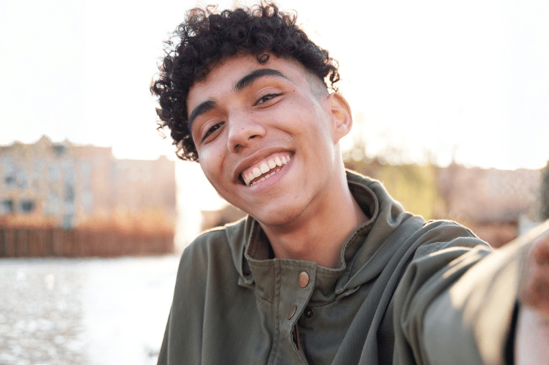 Teen orthodontic treatment at Advanced Orthodontics in Everett, WA 98208 for ages 11 to 15 with braces and aligners