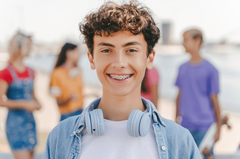 Teen patient receiving orthodontic treatment at Advanced Orthodontics in Everett, WA 98208